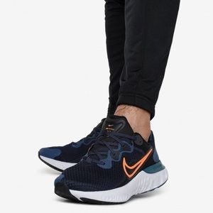Nike Renew Run 2 Sneakers